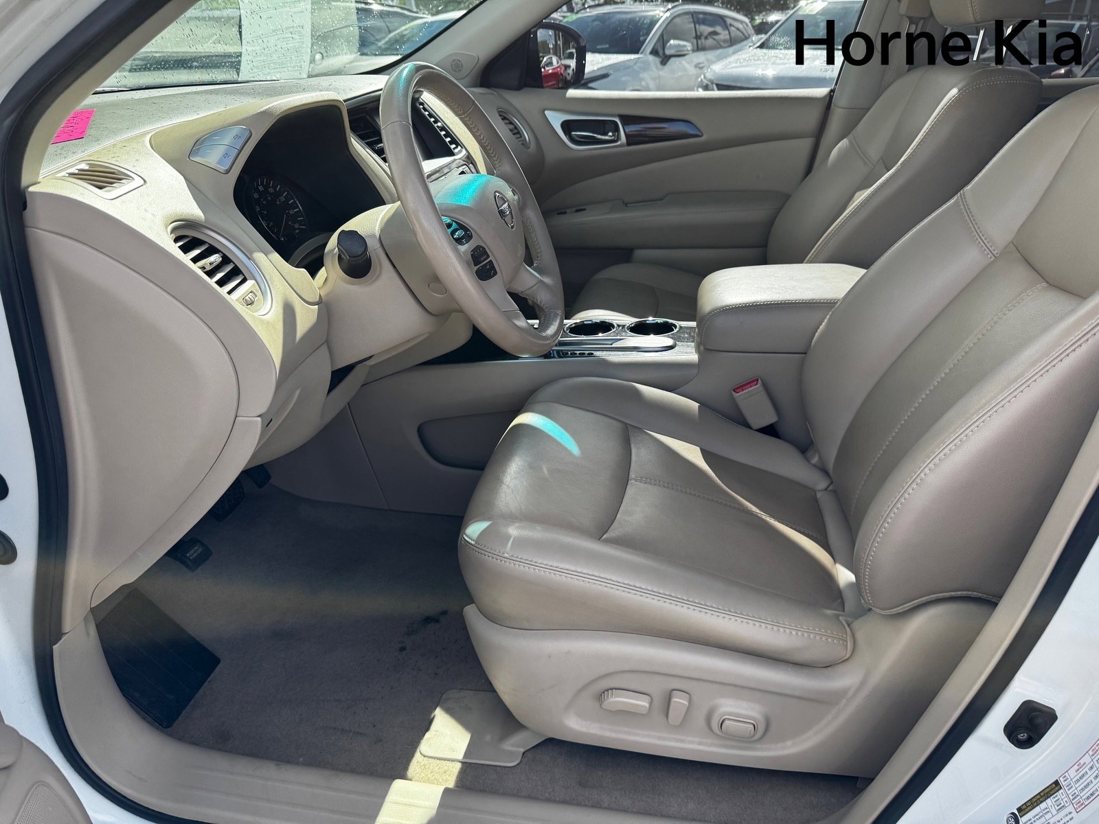 Used 2014 Nissan Pathfinder SL w/ SL Tech Package image 10