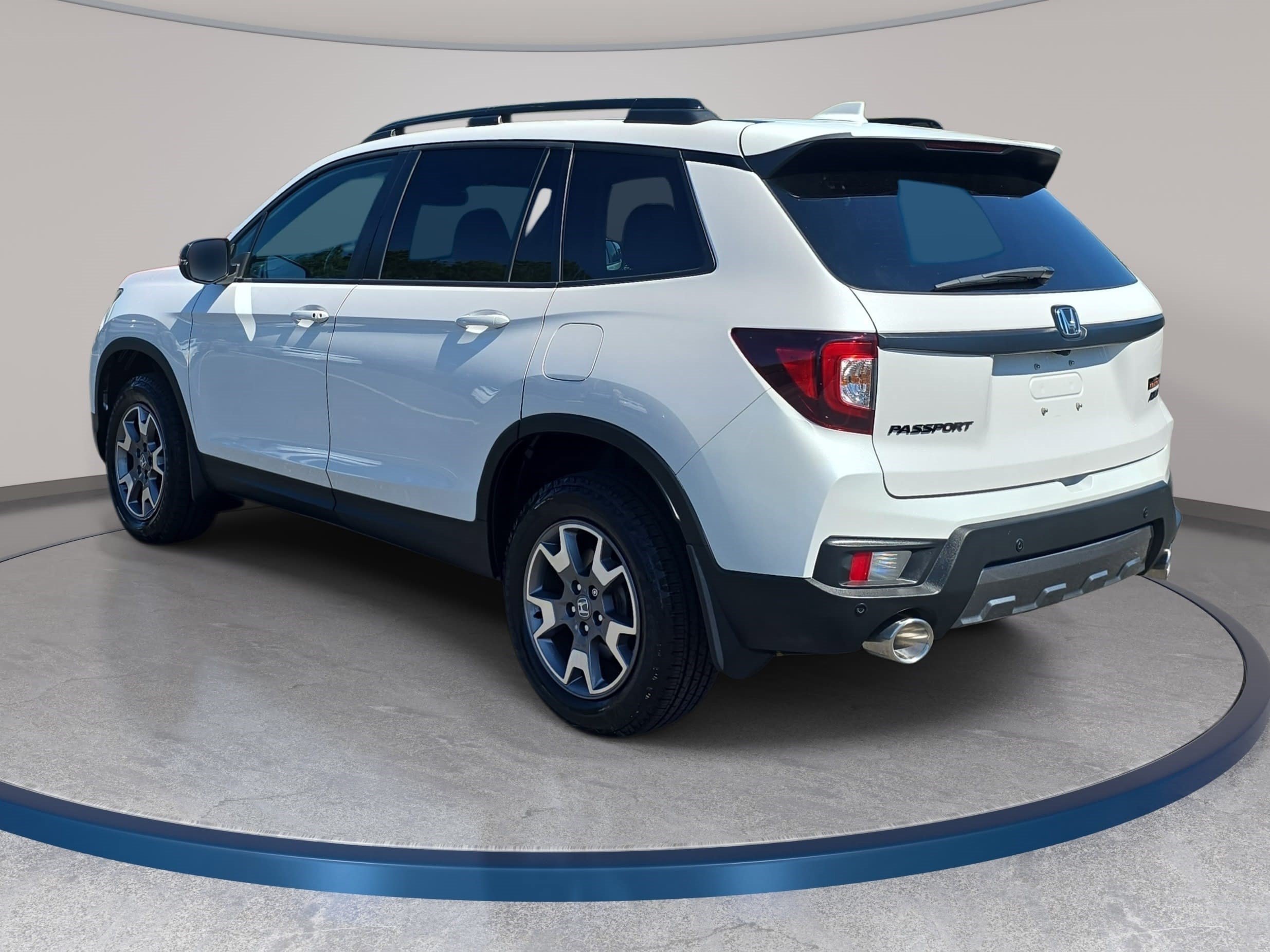 Certified 2023 Honda Passport TrailSport image 7