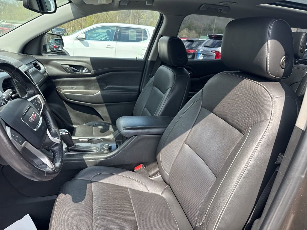 Used 2019 GMC Acadia SLT AWD/4WD image 17