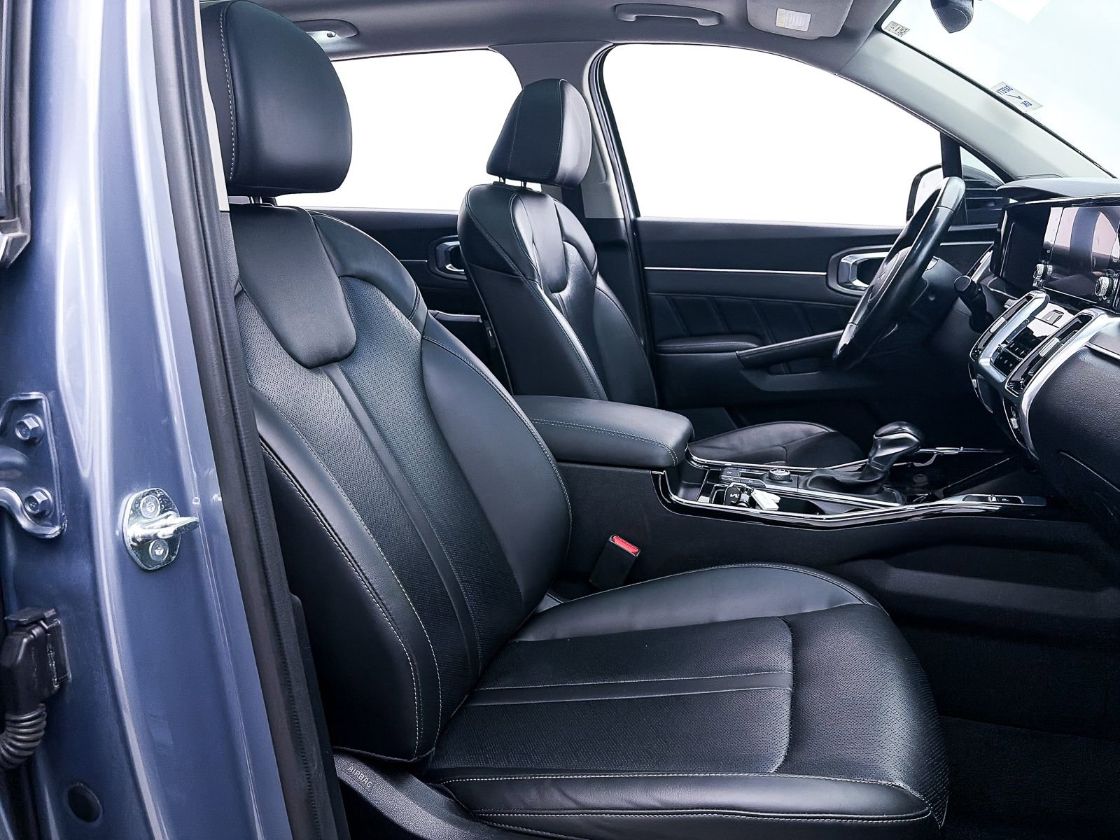 Certified 2023 Kia Sorento SX image 36