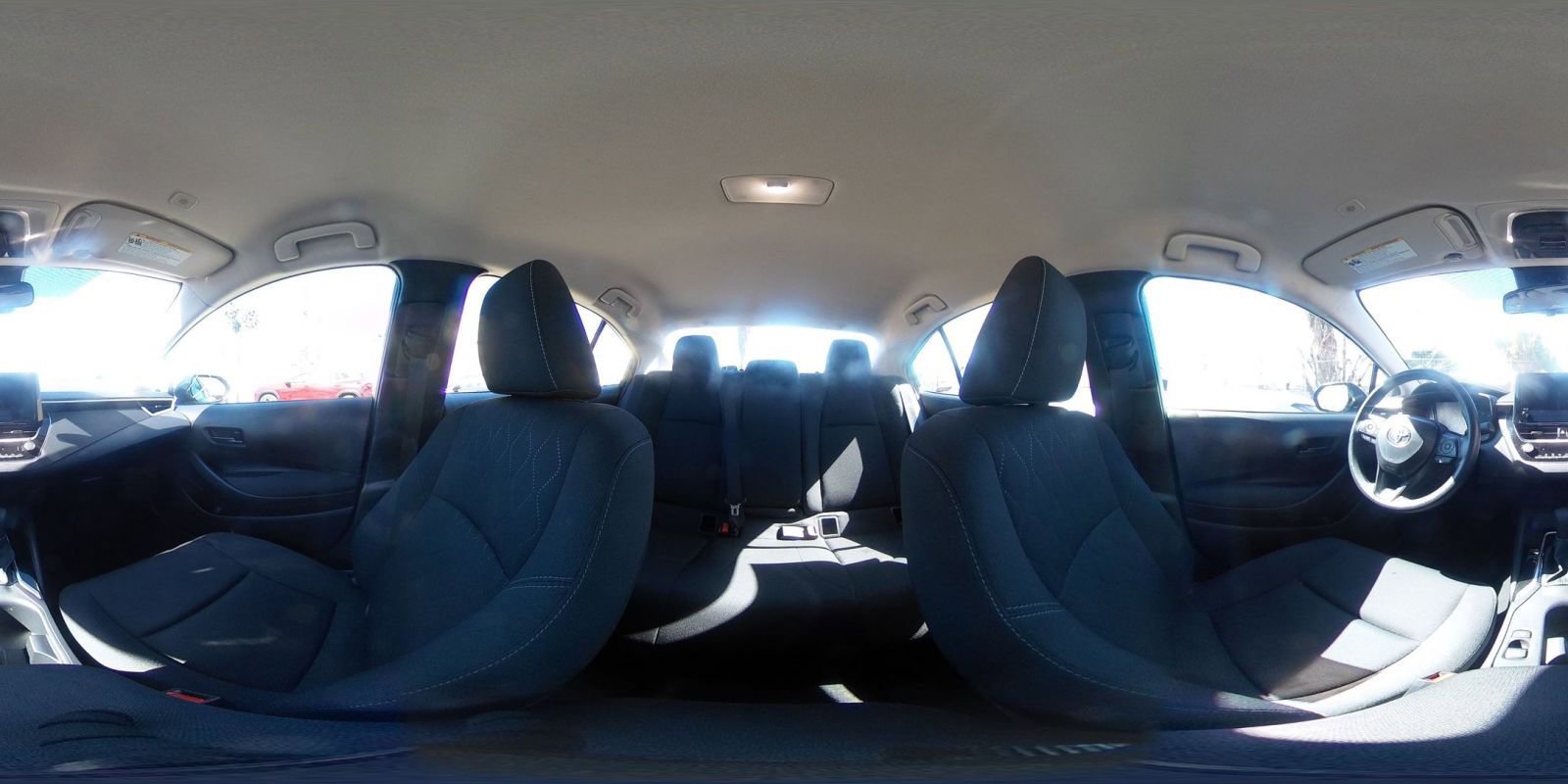 Used 2025 Toyota Corolla LE image 40