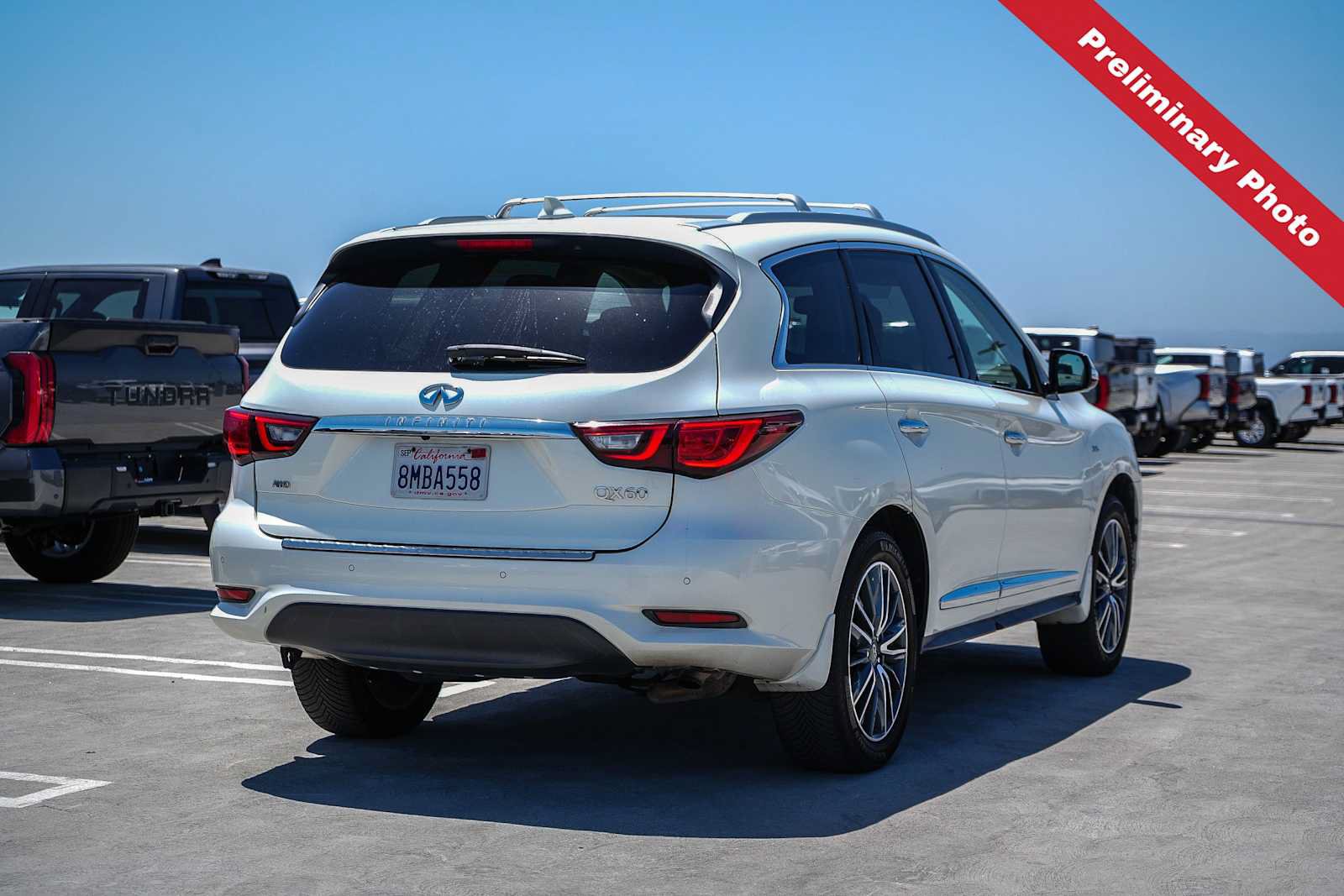 Used 2019 INFINITI QX60 Luxe w/ Sensory Package AWD/4WD image 6