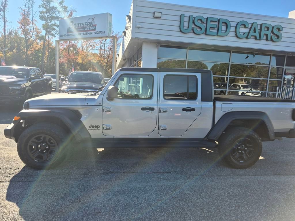 Used 2021 Jeep Gladiator Sport image 11