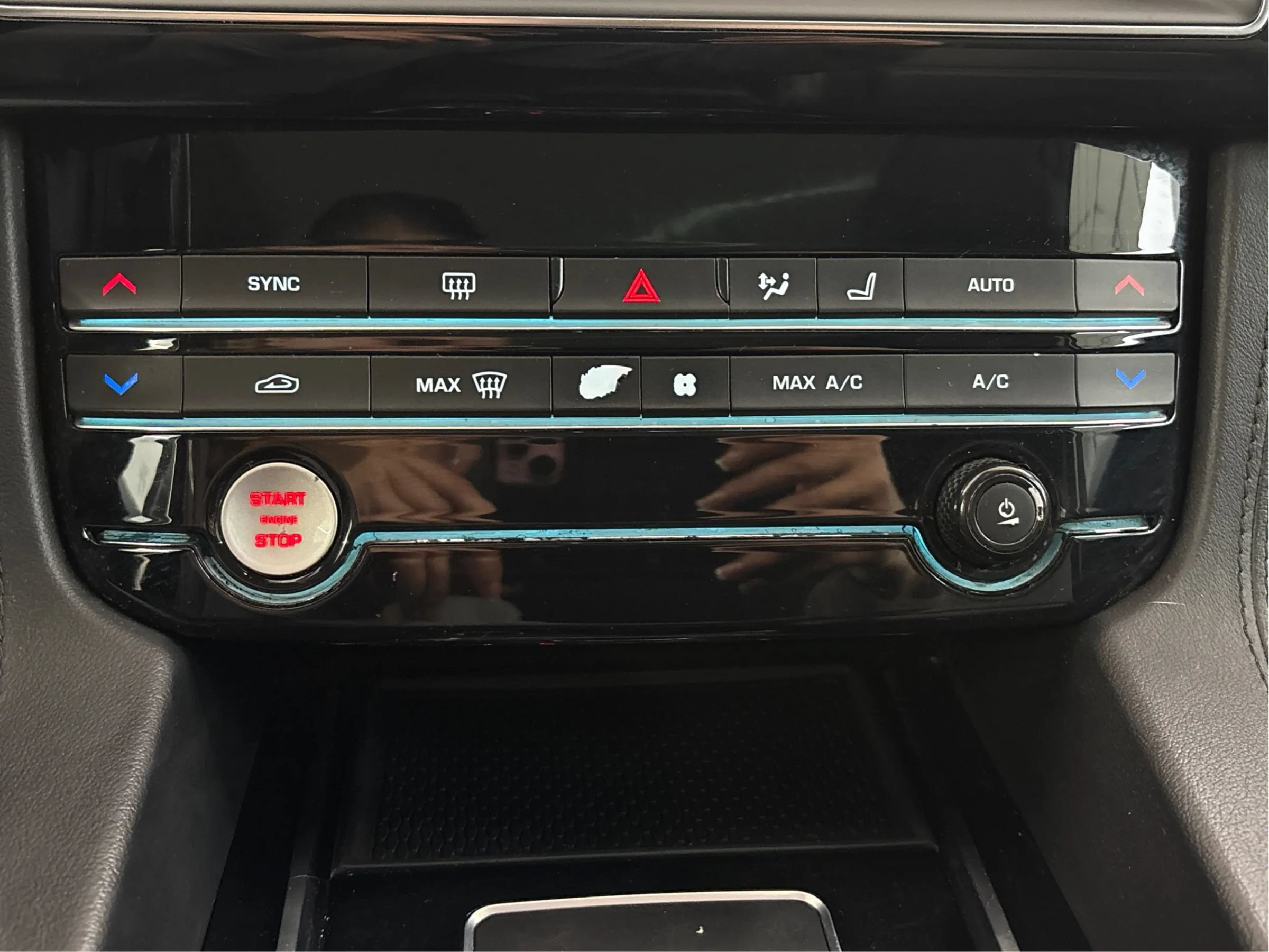 Used 2020 Jaguar F-PACE Prestige AWD/4WD image 37