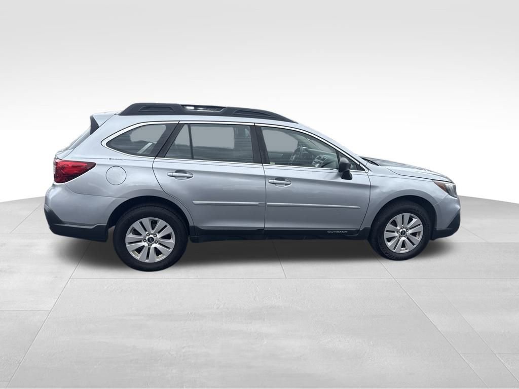 Used 2019 Subaru Outback 2.5i image 10