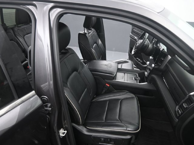Used 2024 RAM 1500 Limited w/ Body Color Bumper Group AWD/4WD image 19