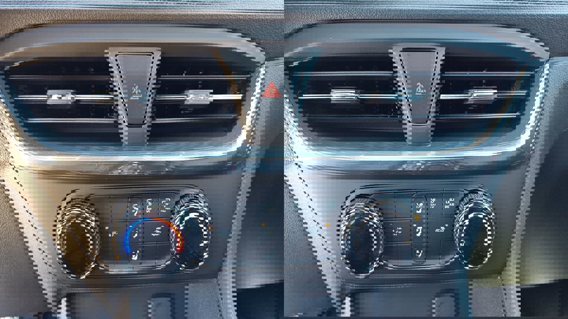 Used 2025 Buick Encore GX Preferred image 28