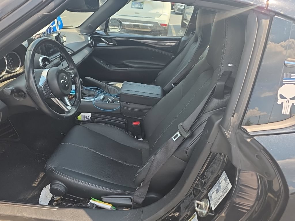 Used 2022 MAZDA MX-5 Miata RF Grand Touring RWD image 10