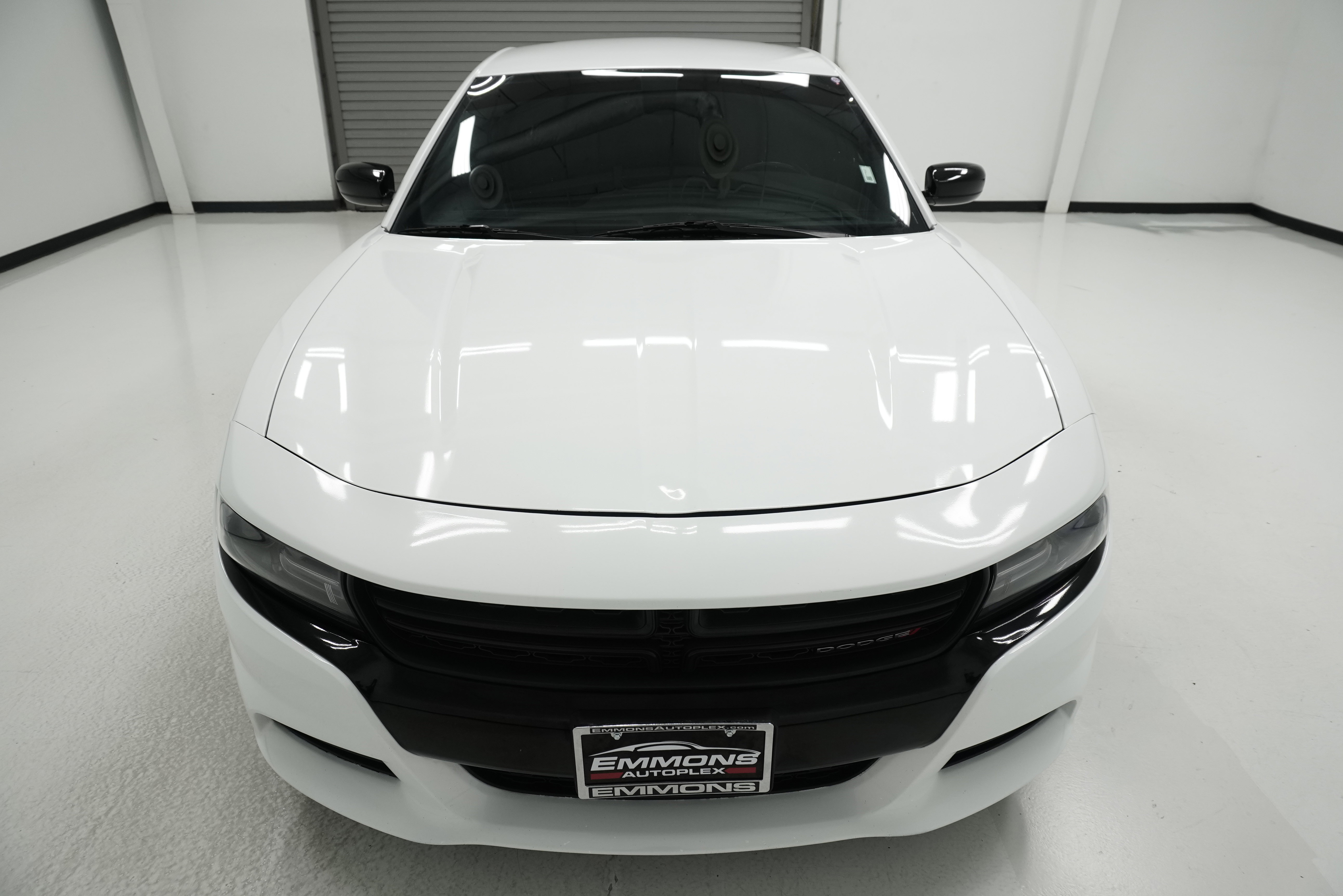 Used 2020 Dodge Charger SXT w/ Blacktop Package RWD image 2