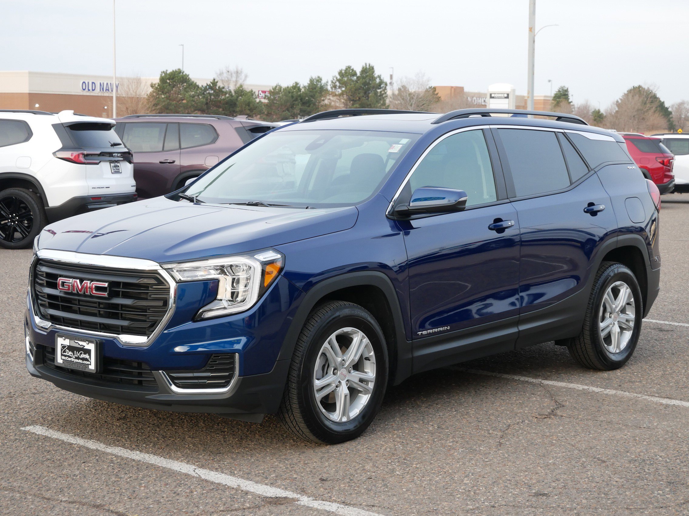 Used 2023 GMC Terrain SLE w/ Driver Convenience Package AWD/4WD image 5