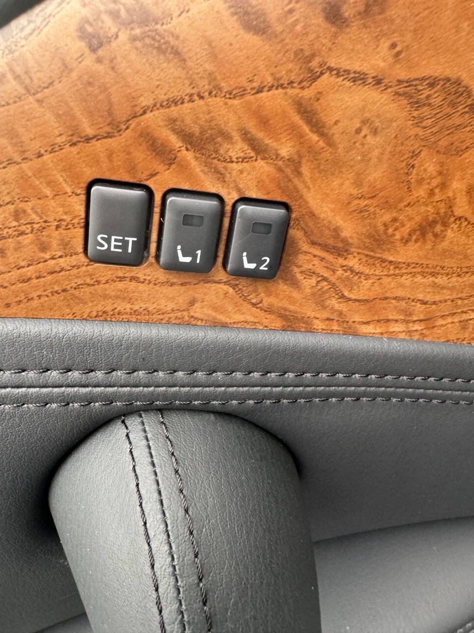 Used 2024 Nissan Armada SL w/ Cargo Package image 30