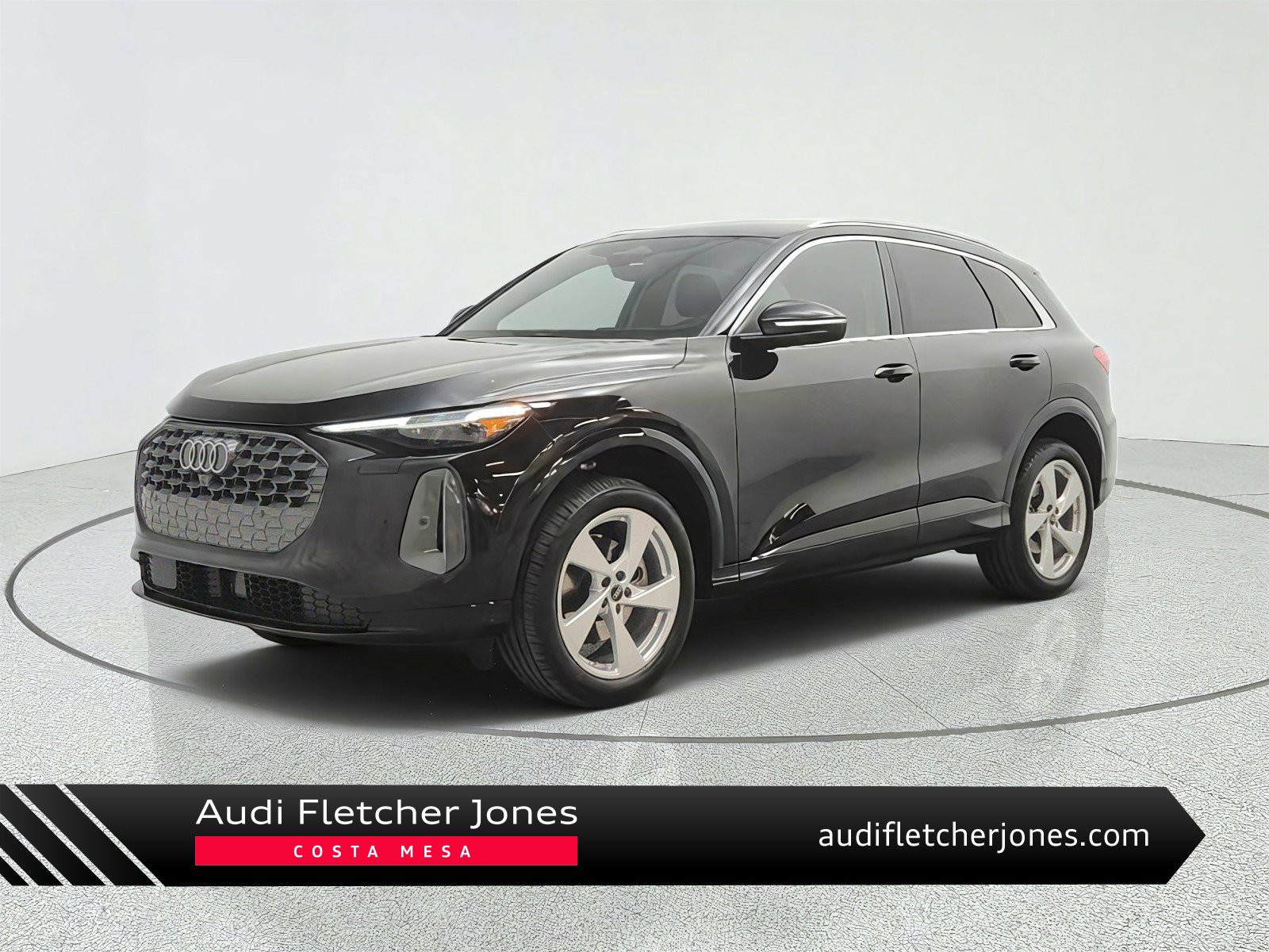 Used 2025 Audi Q5 Premium Plus w/ Premium Plus AWD/4WD image 1