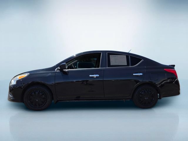 Used 2016 Nissan Versa SV w/ SV Tech Package FWD image 6