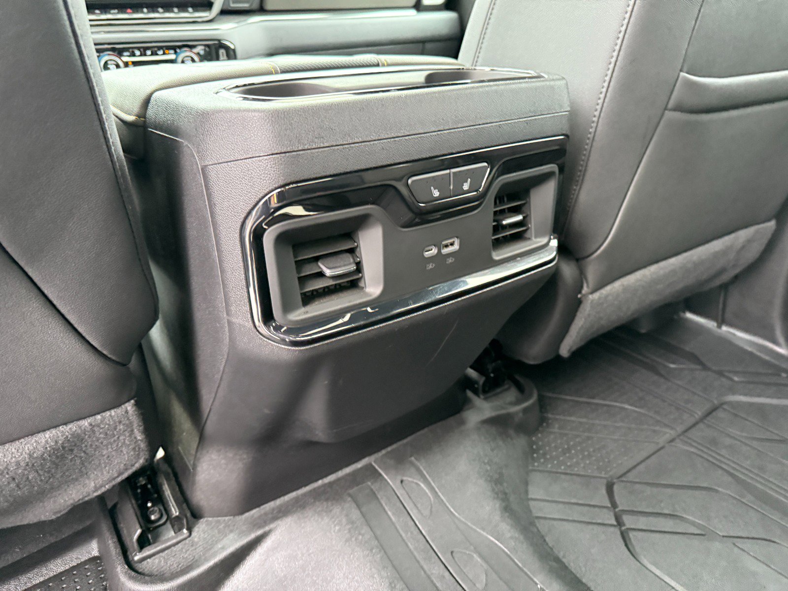 Used 2022 Chevrolet Silverado 1500 ZR2 w/ Technology Package image 18