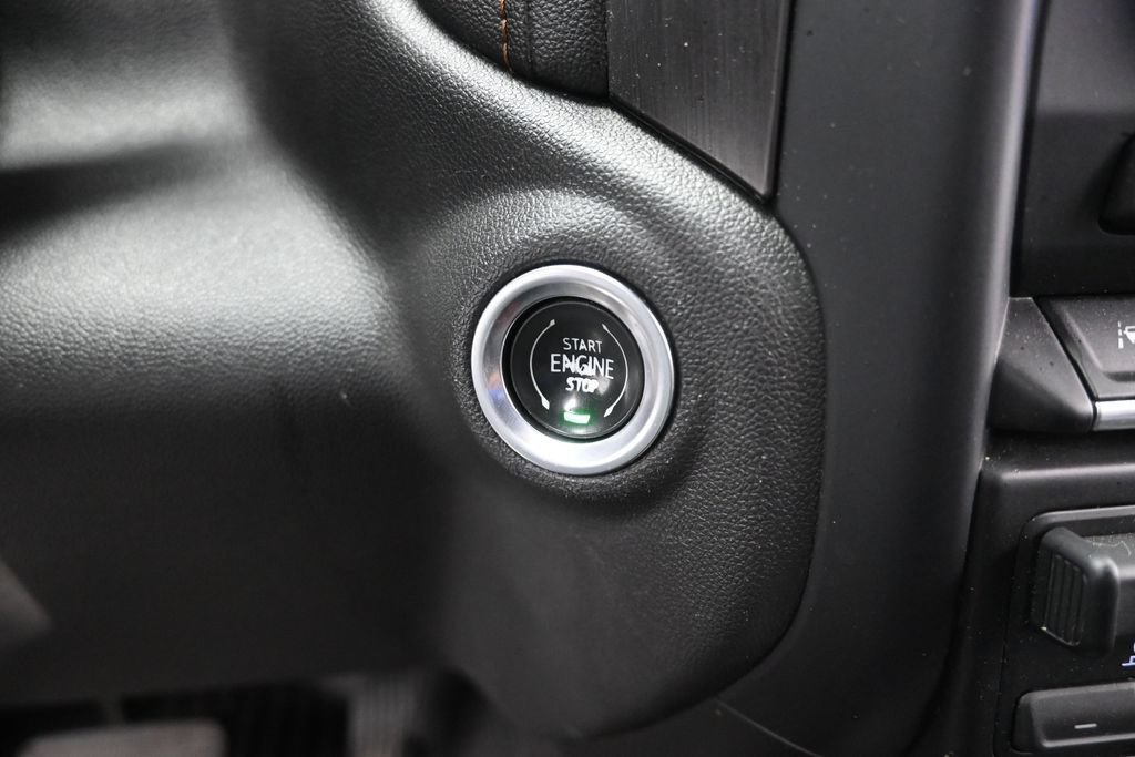 Used 2021 GMC Sierra 1500 AT4 w/ AT4 Premium Package AWD/4WD image 23