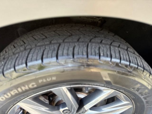 Used 2022 Volkswagen Tiguan SE AWD/4WD image 14