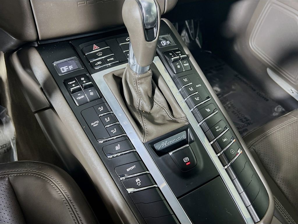 Used 2017 Porsche Macan S image 14