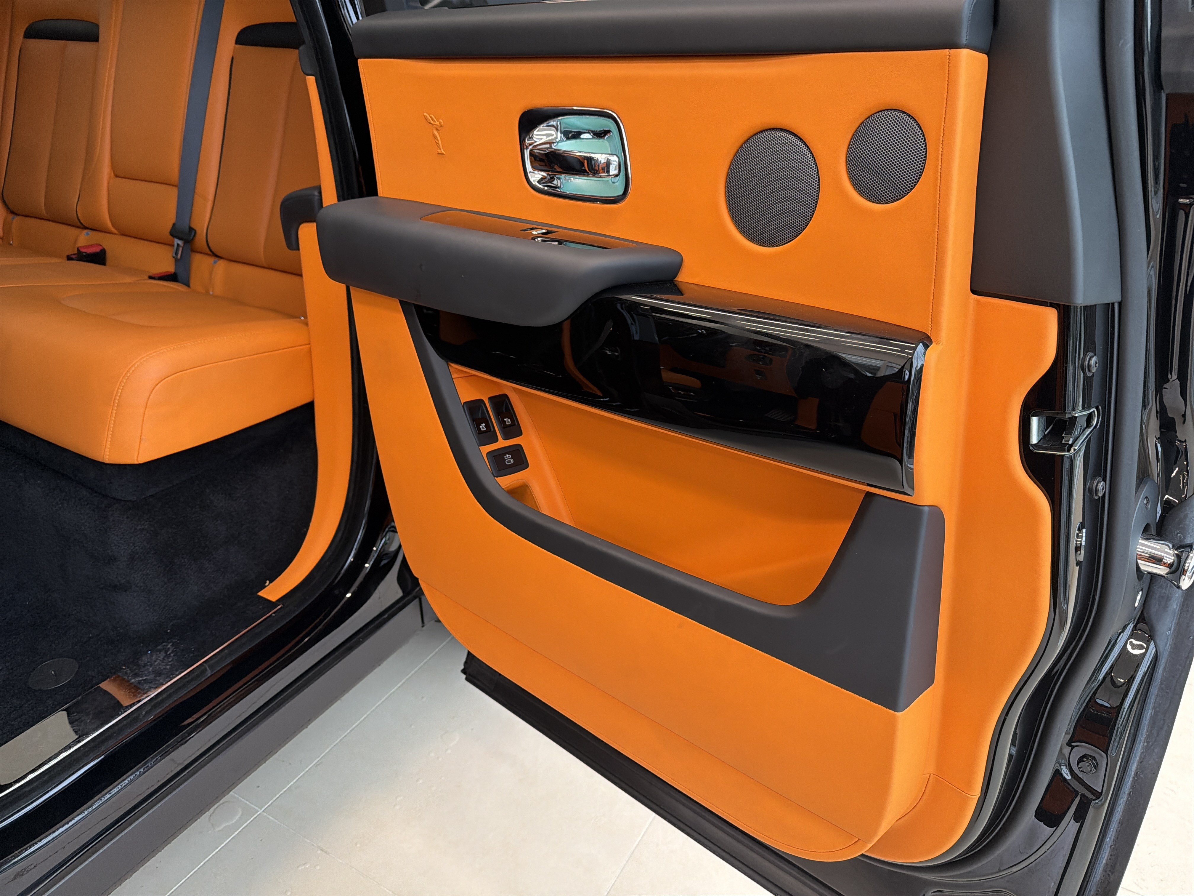 Certified 2022 Rolls-Royce Cullinan AWD/4WD image 43