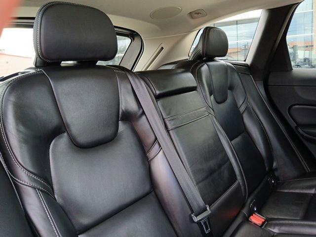 Used 2021 Volvo XC60 T6 Inscription w/ Advanced Package image 13