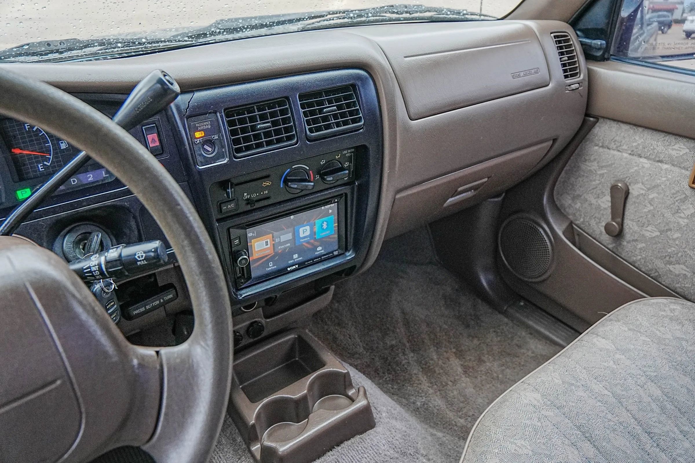 Used 2000 Toyota Tacoma 2WD Regular Cab image 27
