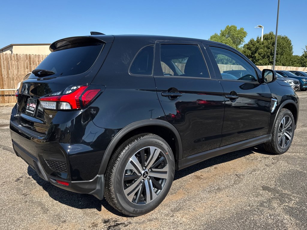 New 2027 Mitsubishi Outlander Sport SE FWD image 4