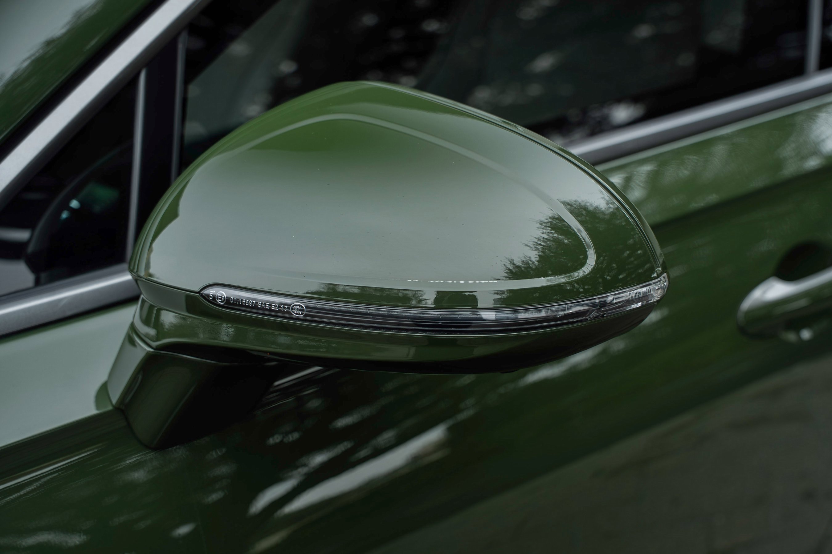 Used 2024 Bentley Flying Spur W12 image 13