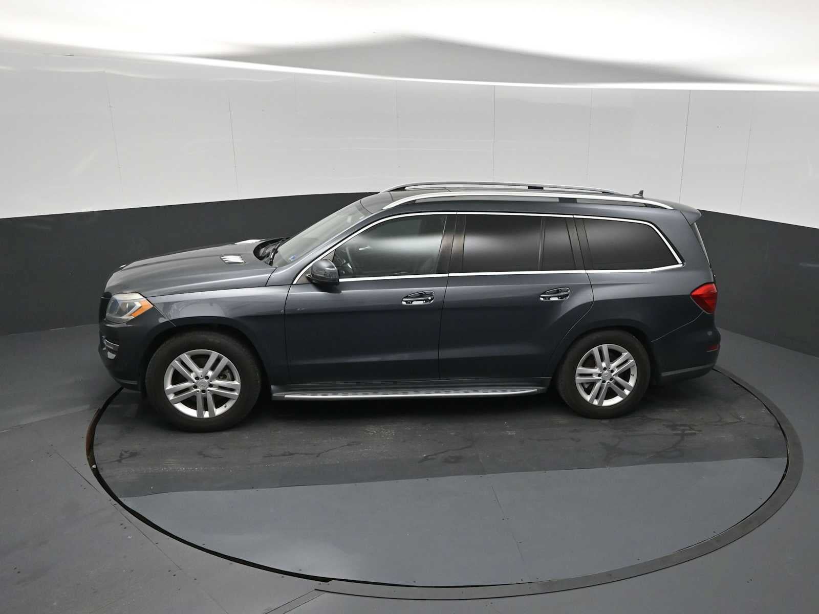 Used 2014 Mercedes-Benz GL 450 4MATIC image 13