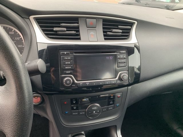 Used 2018 Nissan Sentra SV FWD image 34