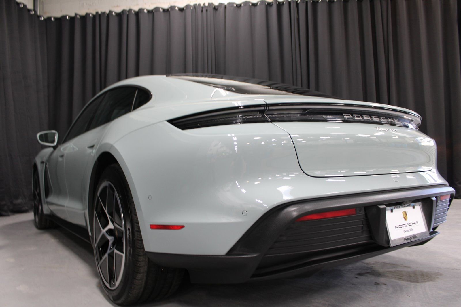Certified 2025 Porsche Taycan image 12
