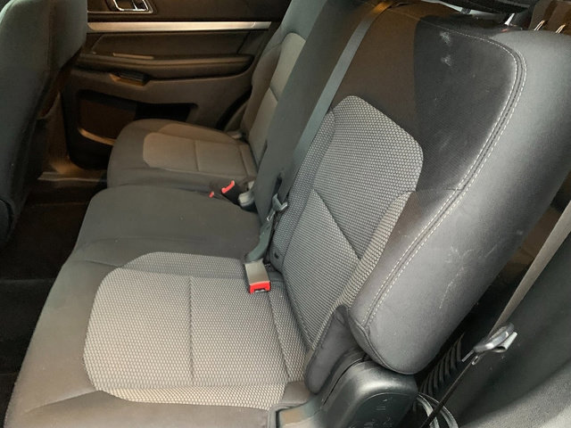 Used 2018 Ford Explorer XLT image 20