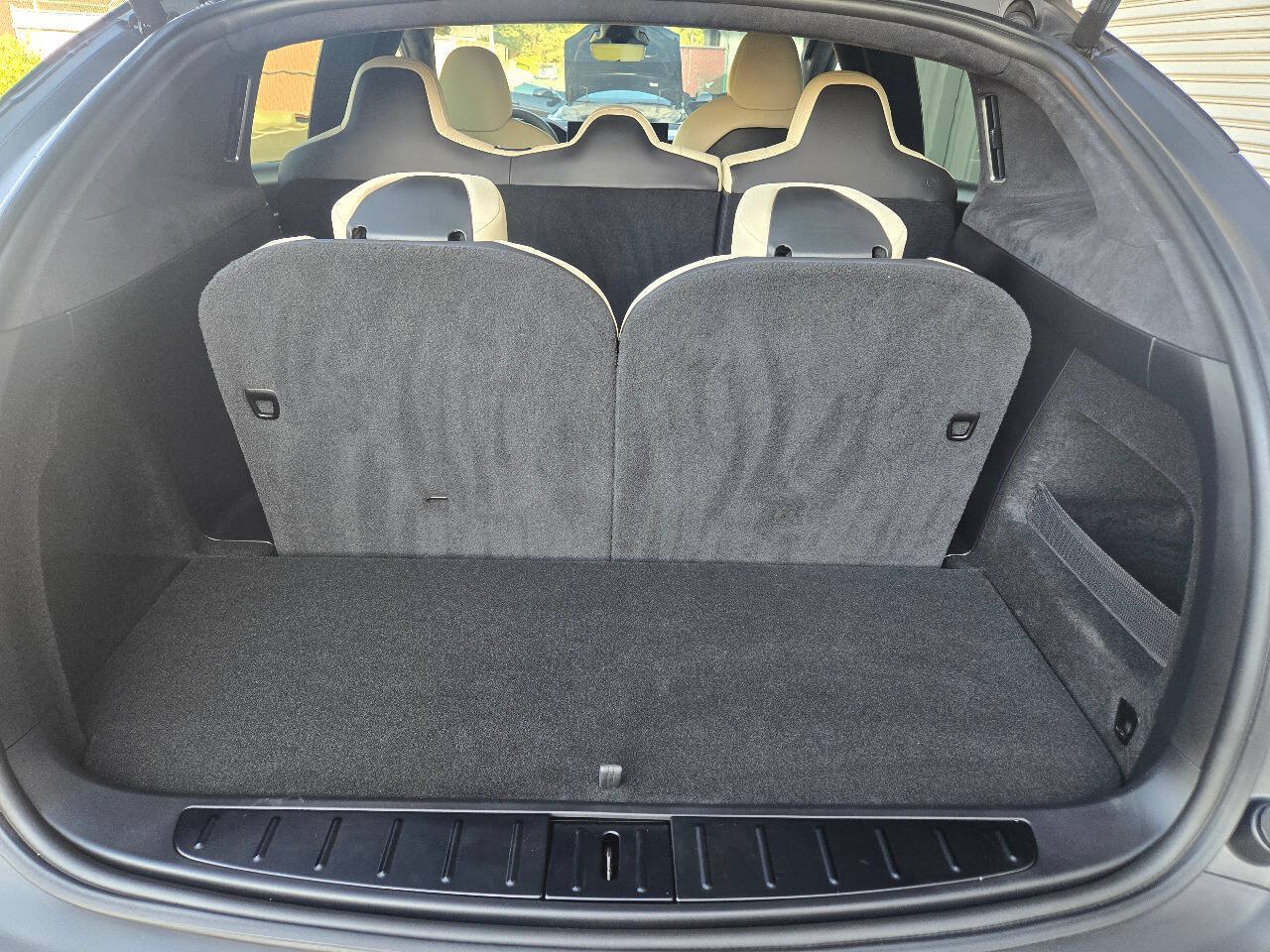 Used 2023 Tesla Model X AWD/4WD image 27