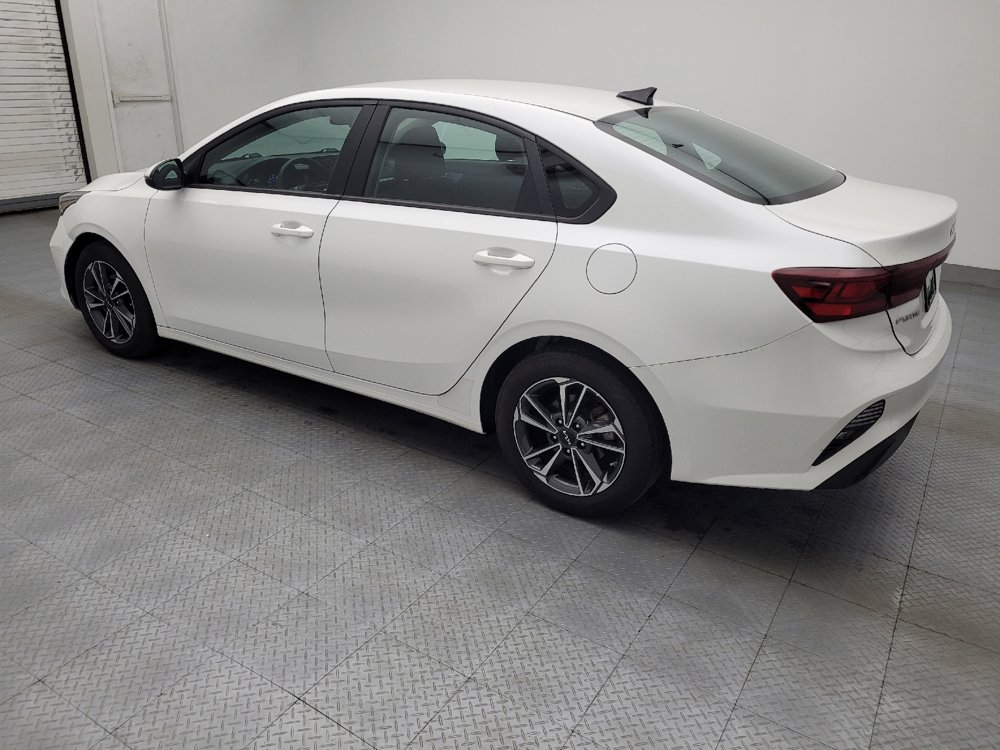 Used 2023 Kia Forte LXS w/ LXS Technology Package image 3