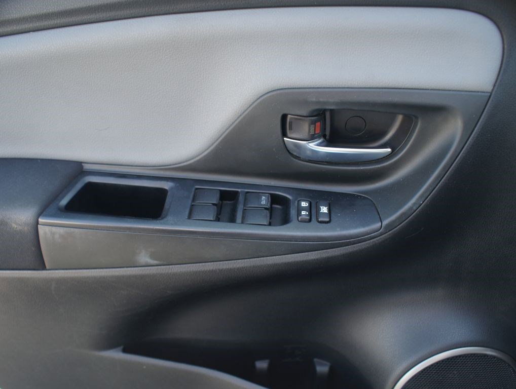 Used 2015 Toyota Yaris LE image 22