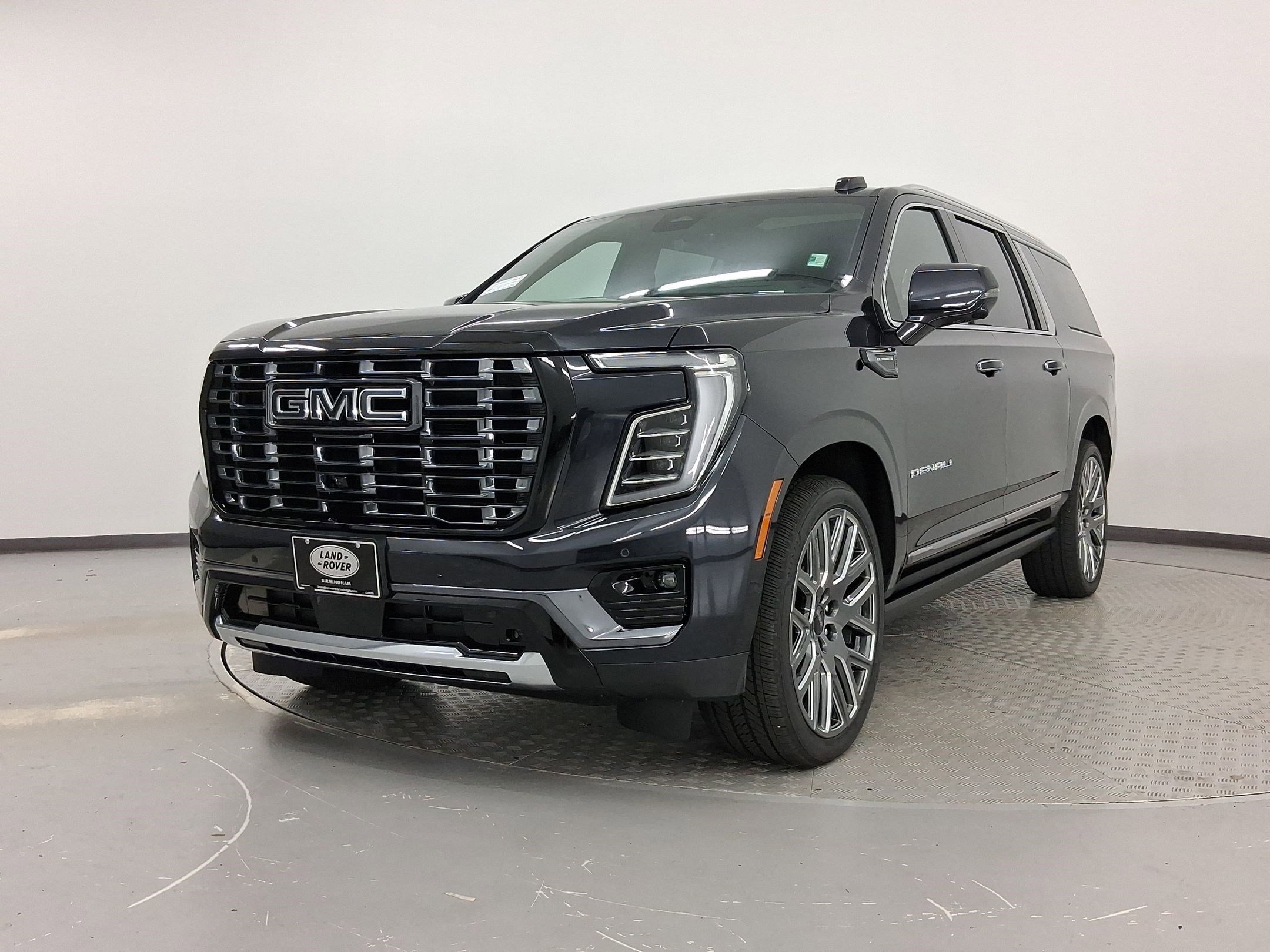 Used 2025 GMC Yukon XL Denali Ultimate image 1