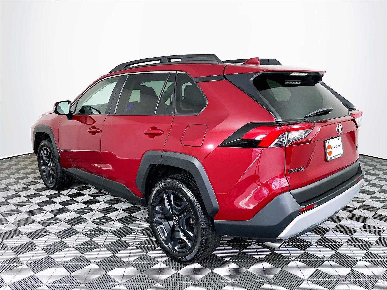Used 2023 Toyota RAV4 Adventure image 6
