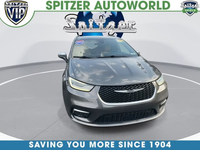 Used 2022 Chrysler Pacifica Pinnacle FWD image 3