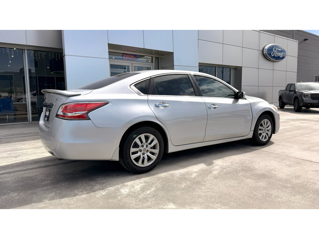 Used 2015 Nissan Altima 2.5 S w/ Power Driver Seat Package FWD image 7