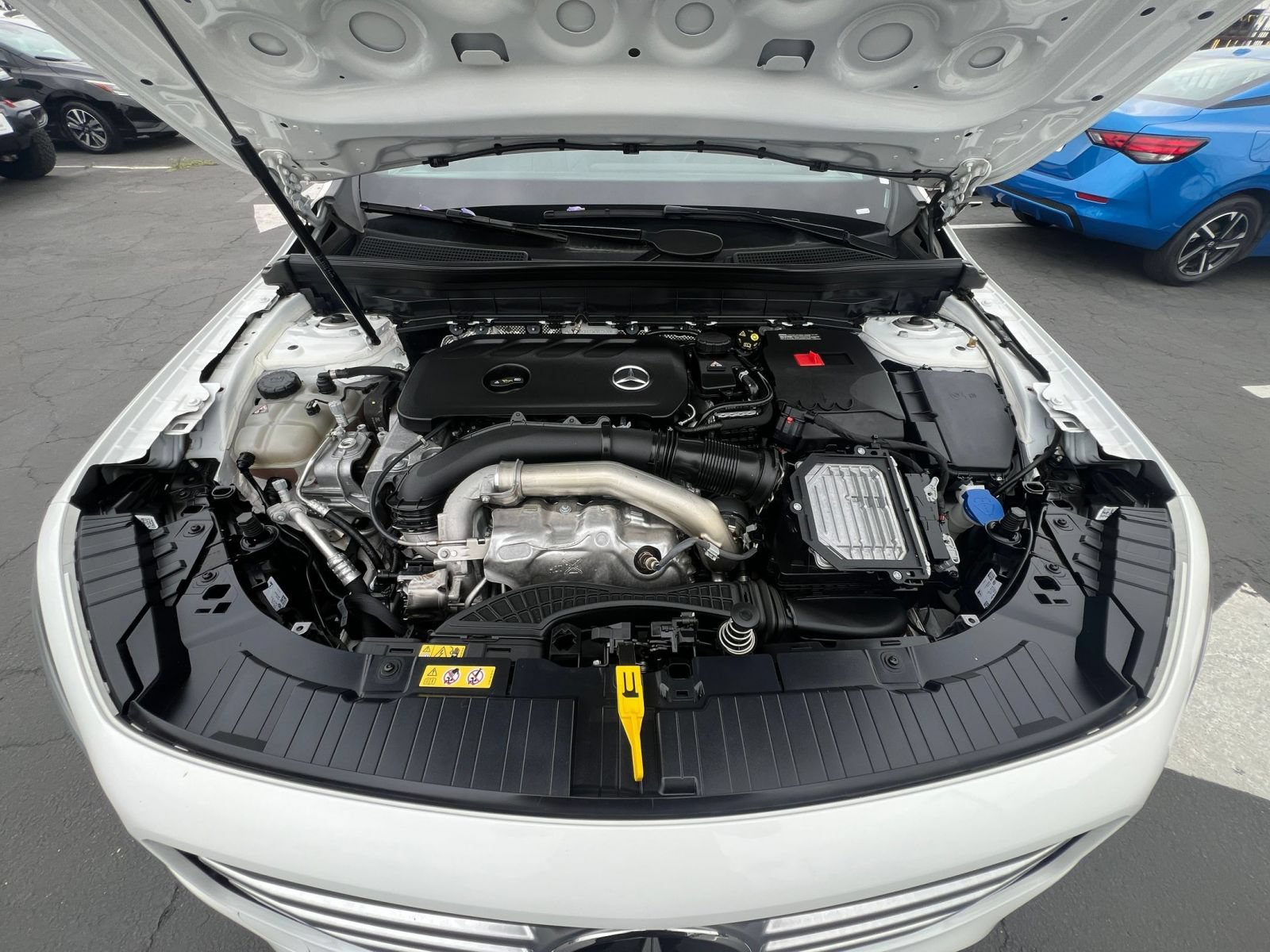 Used 2025 Mercedes-Benz GLB 250 image 37