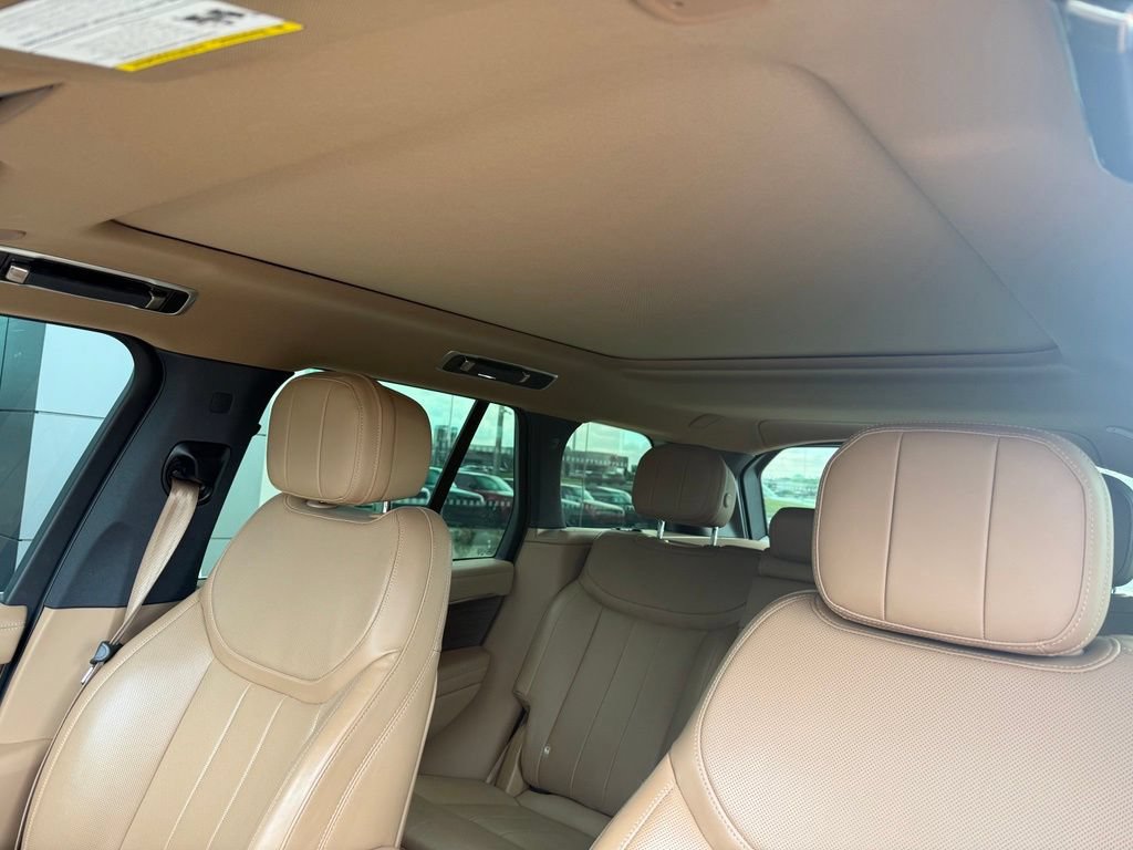 Used 2023 Land Rover Range Rover SE AWD/4WD image 9