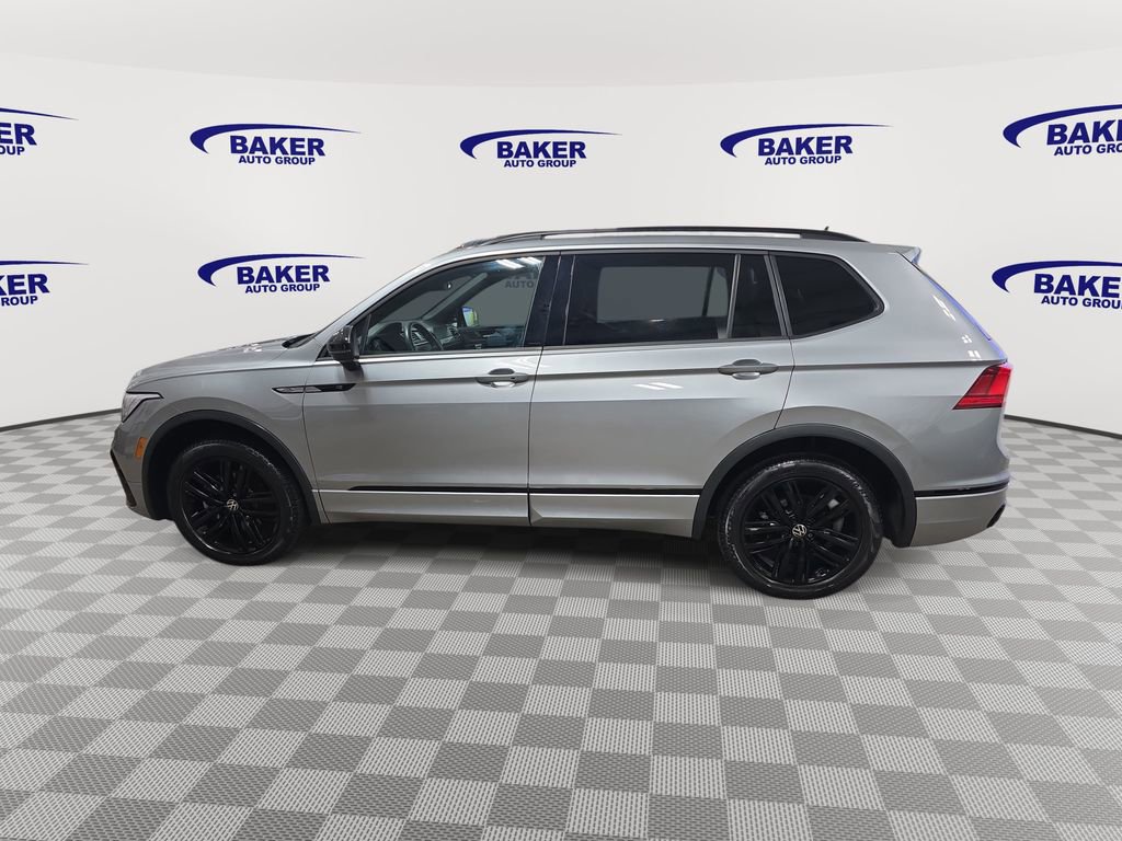 Used 2022 Volkswagen Tiguan SE R-Line image 8