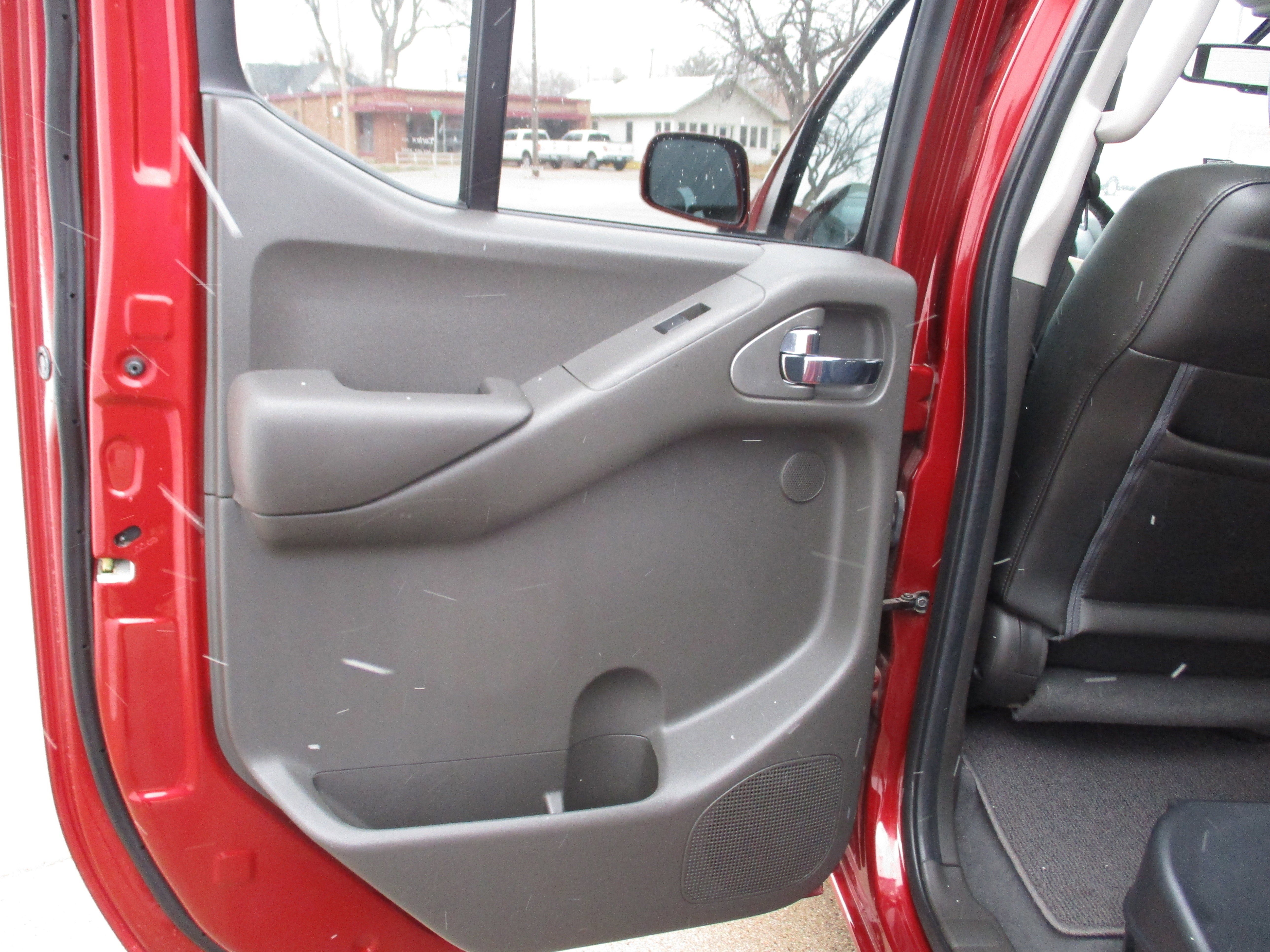 Used 2020 Nissan Frontier PRO-4X AWD/4WD image 16