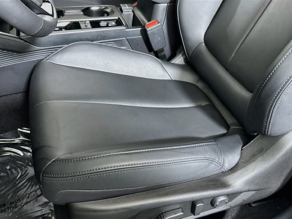Used 2026 Subaru Outback Premium AWD/4WD image 19