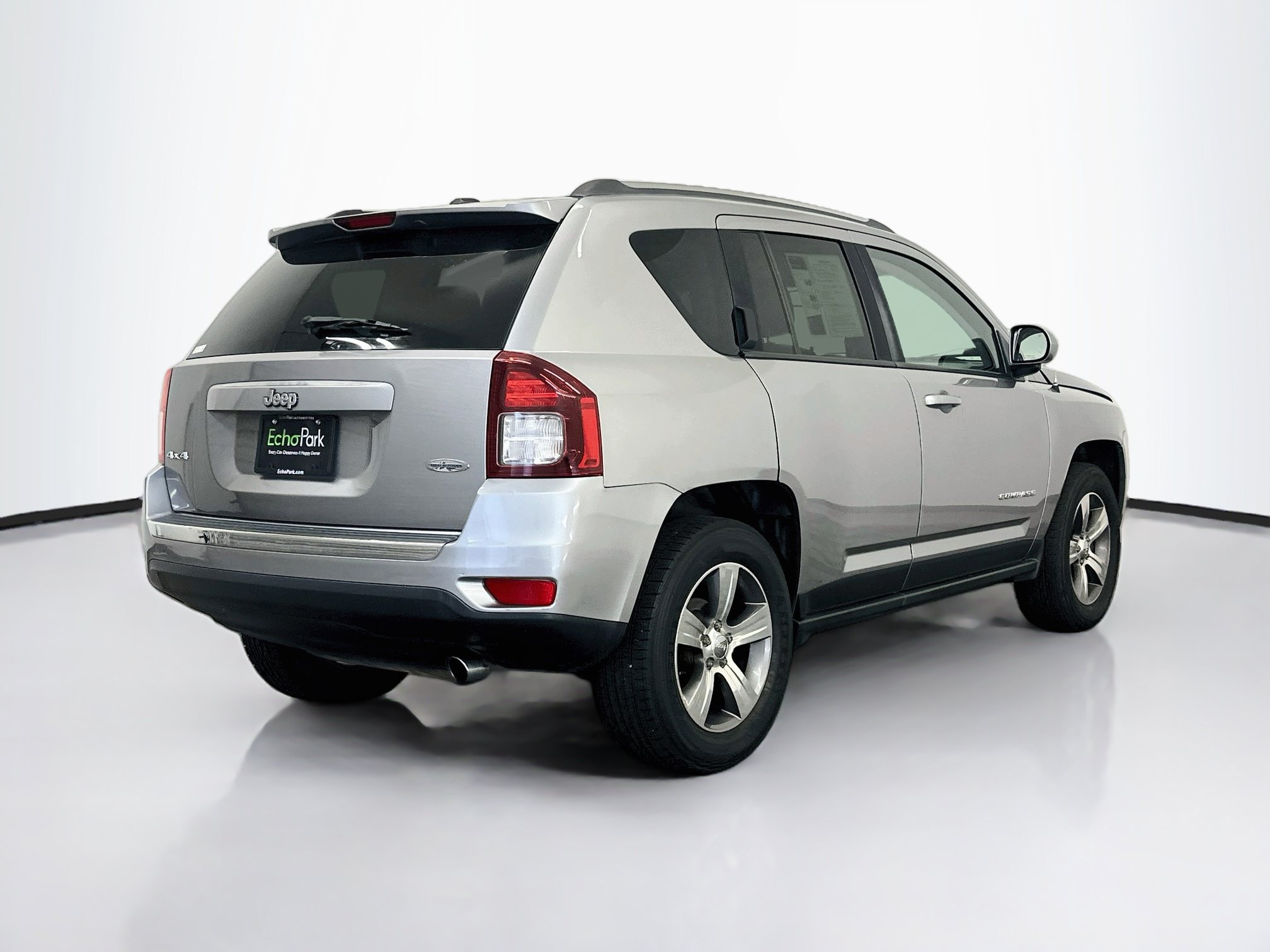 Used 2016 Jeep Compass High Altitude AWD/4WD image 9