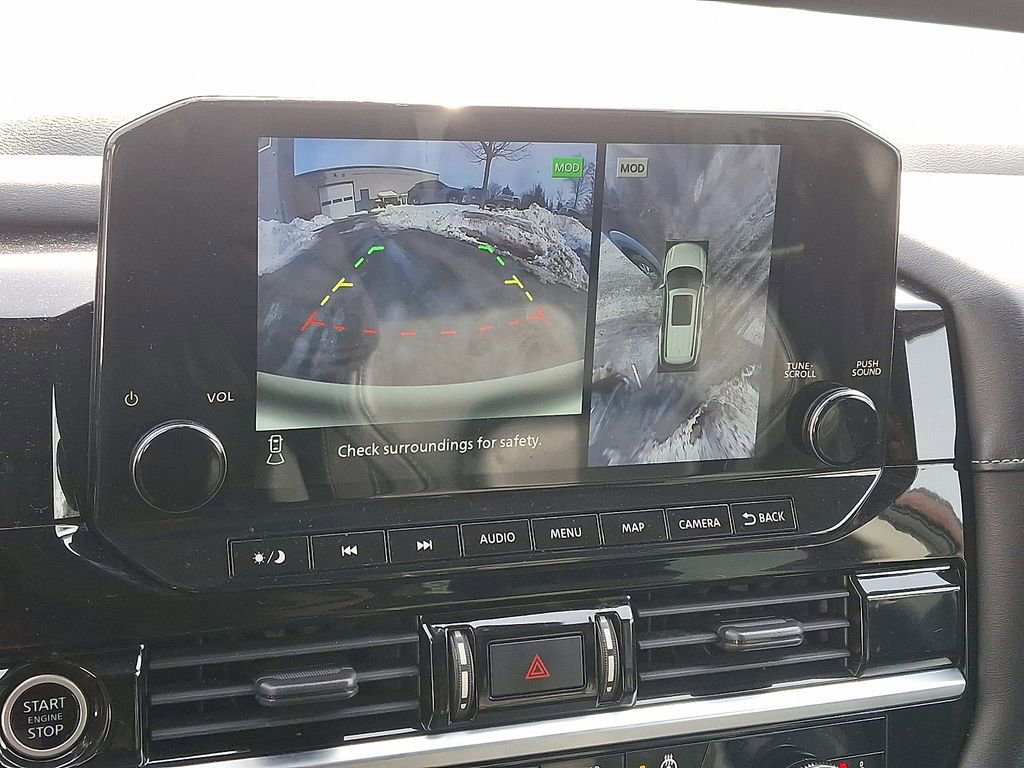 Used 2022 Nissan Pathfinder SL image 16