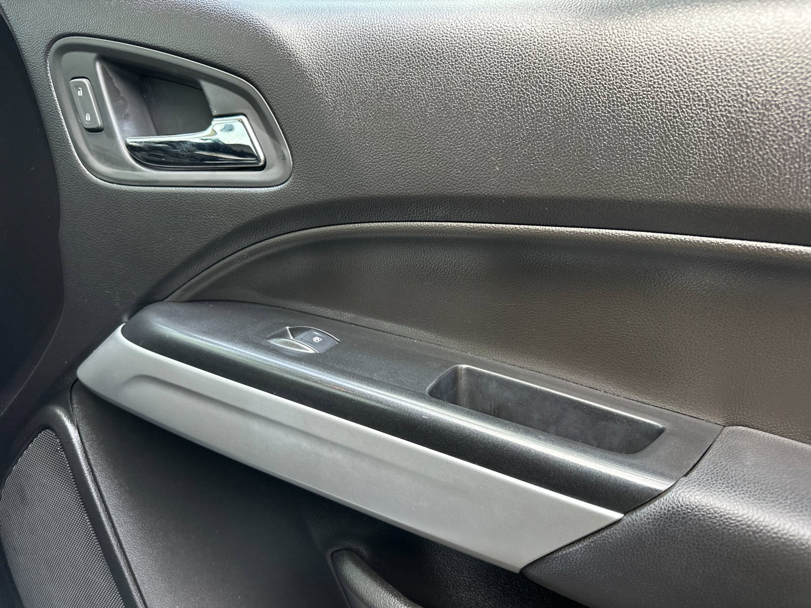 Used 2018 Chevrolet Colorado LT w/ LT Convenience Package image 18