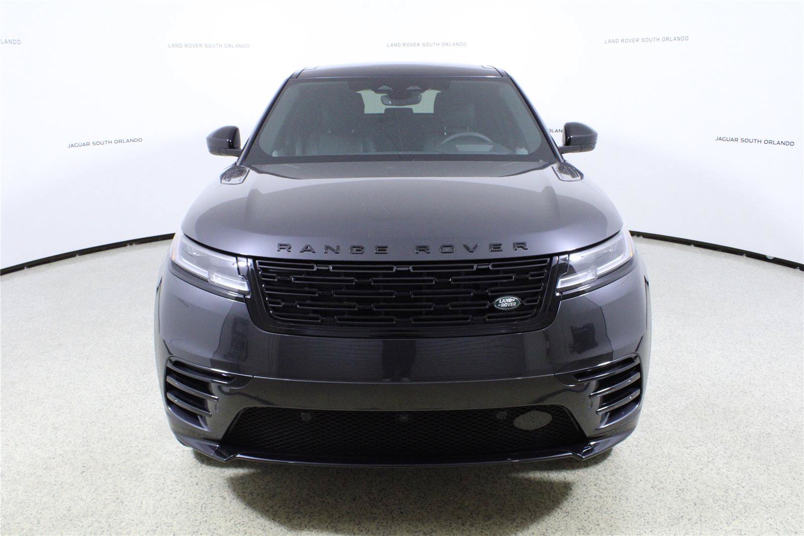 New 2026 Land Rover Range Rover Velar Dynamic SE AWD/4WD image 2