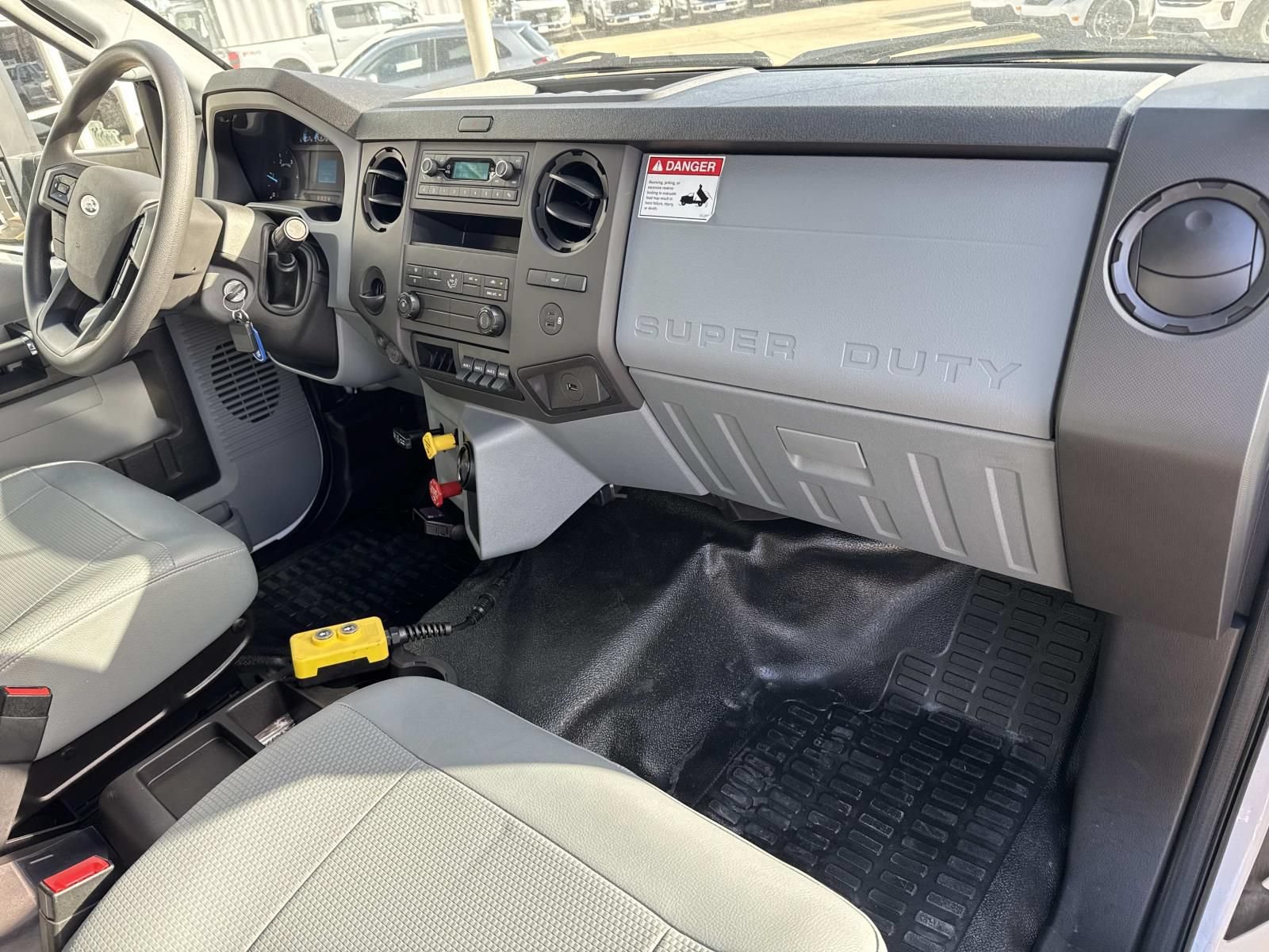 Used 2025 Ford F650 2WD Regular Cab Super Duty image 15