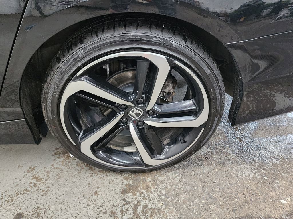 Used 2018 Honda Accord Sport image 33
