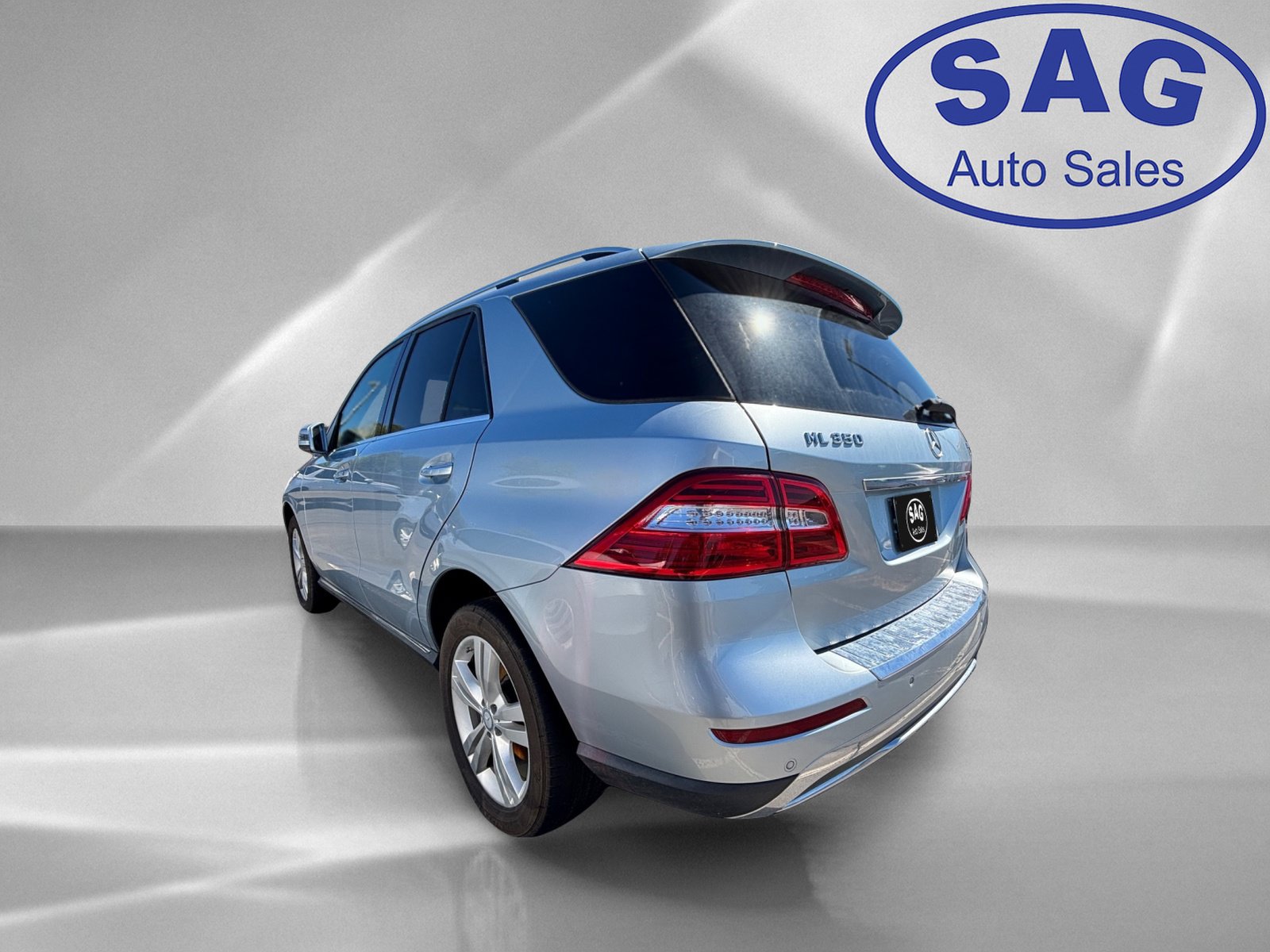 Used 2014 Mercedes-Benz ML 350 BlueTEC 4MATIC image 4