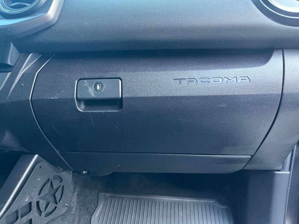 Used 2019 Toyota Tacoma TRD Sport w/ Technology Package RWD image 21